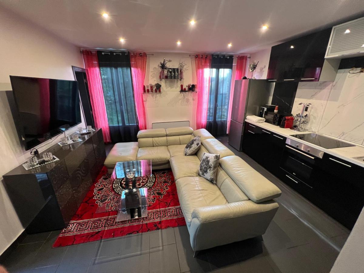 Apartamento Zekri Livry-Gargan Exterior foto