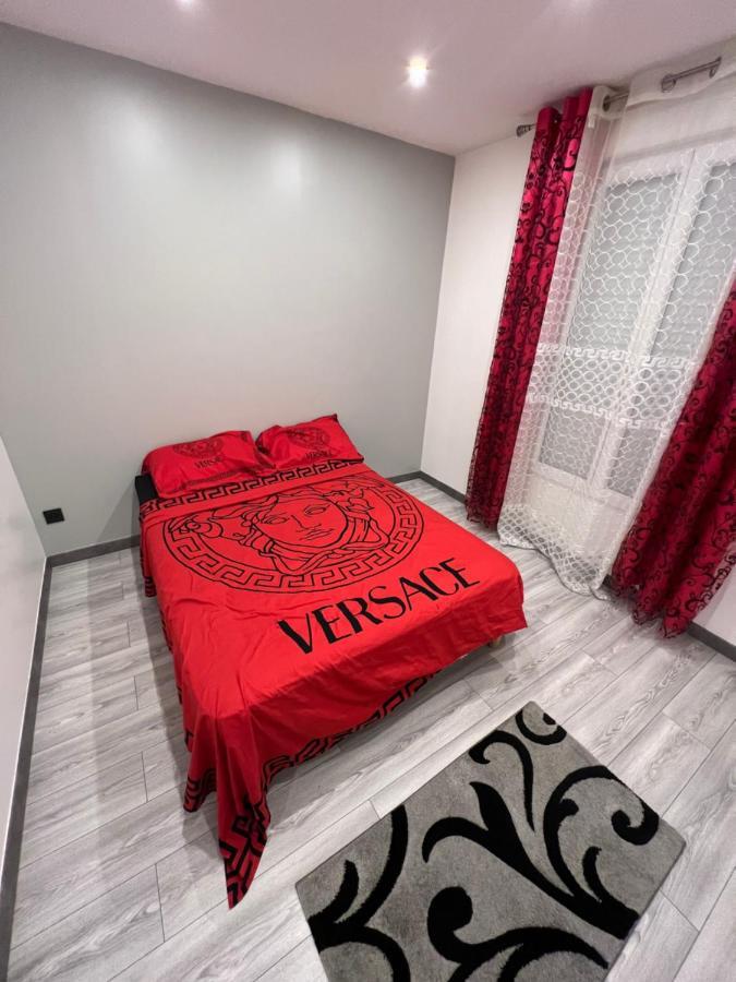 Apartamento Zekri Livry-Gargan Exterior foto