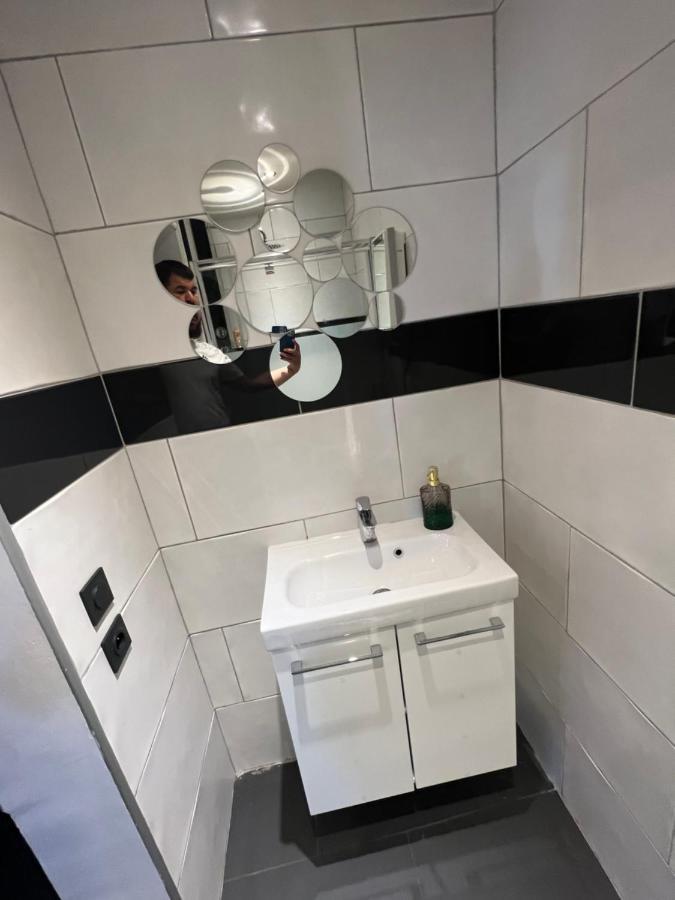 Apartamento Zekri Livry-Gargan Exterior foto